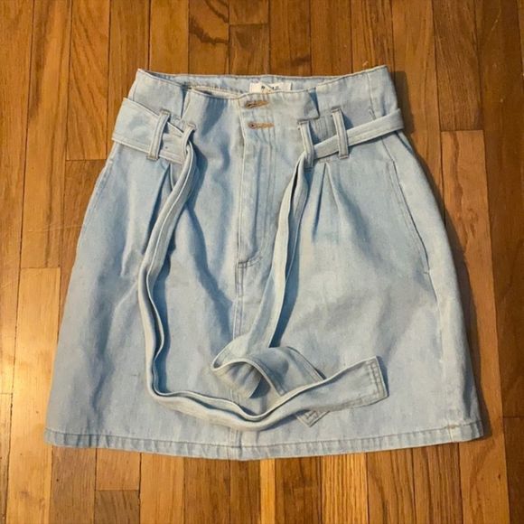 Forever 21 Dresses & Skirts - Forever 21 Denim Skirt